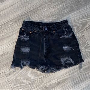Levi’s high-rise distress shorts